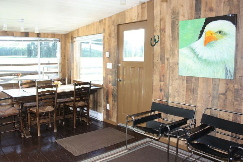 Woodhouse Cottages And Ranch