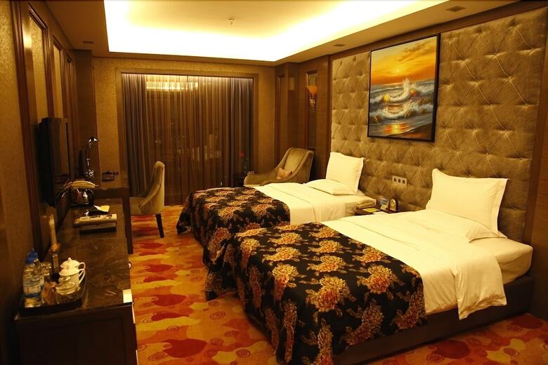 Shengshi Qianhe Hotel Kunming