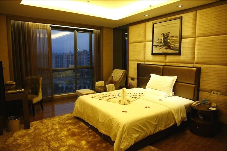 Shengshi Qianhe Hotel Kunming