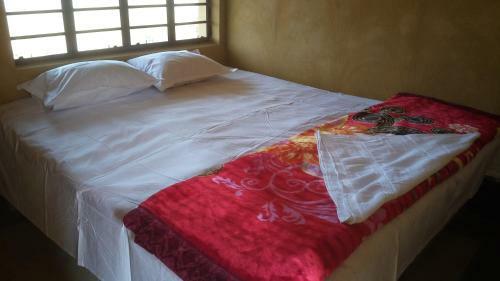 Hotel Roshnai Village Resort