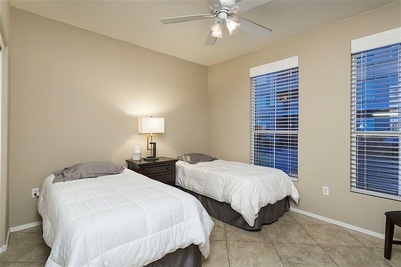 Wonderland 2 Br By Casago
