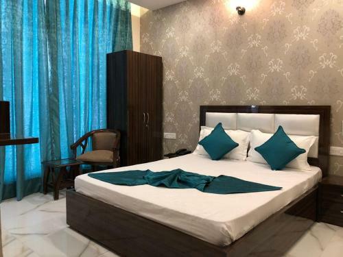 Wisteria Hotel And Restaurant