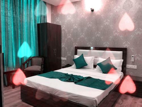 Wisteria Hotel And Restaurant