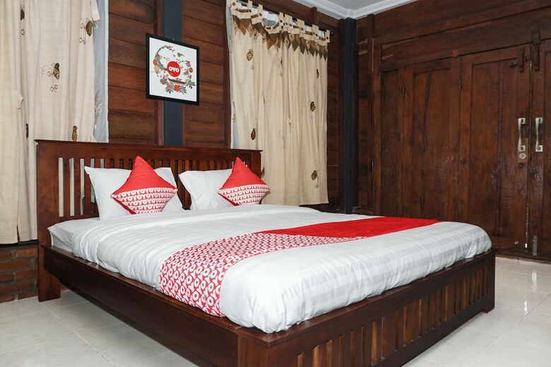 Hostal Oyo 550 Kebon Krapyak Cottage