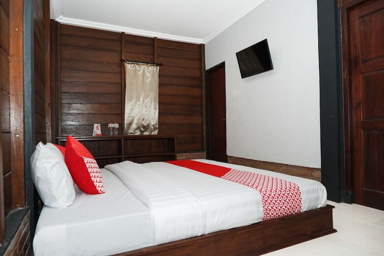 Hostal Oyo 550 Kebon Krapyak Cottage