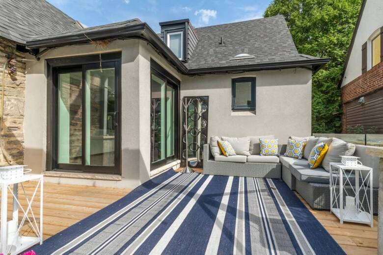 Designer Luxury 5 Bedroom Family Home