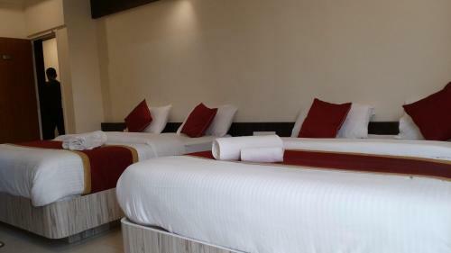 Lodge Galaxy Inn