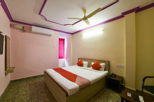Hotel Oyo 17316 Radika Residency