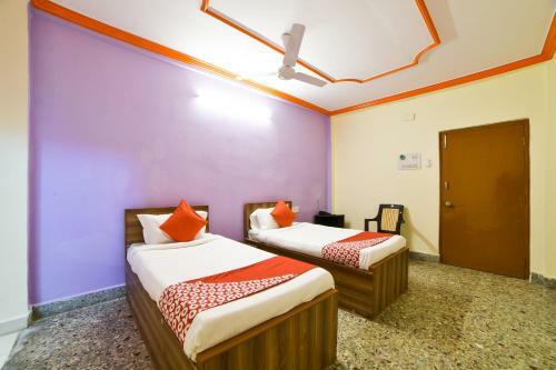 Hotel Oyo 17316 Radika Residency
