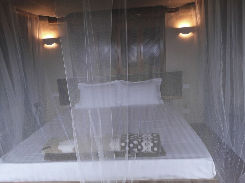 Hotel Qoqo Island Resort