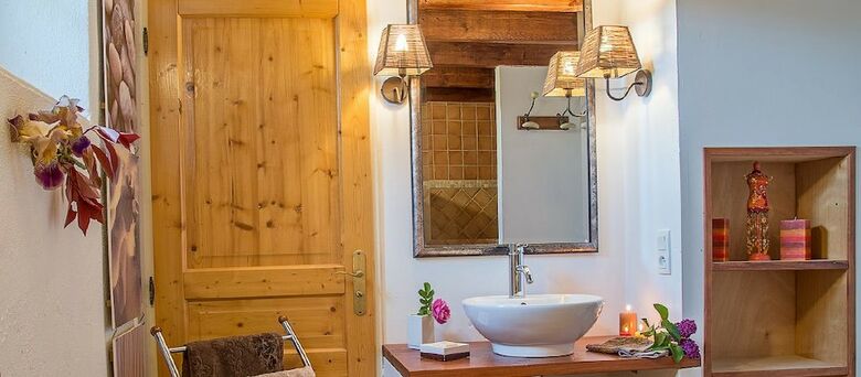 Hotel Hameau D'h�tes La Roseraie Drome