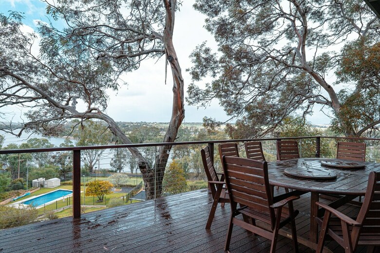 Aruma River Resort