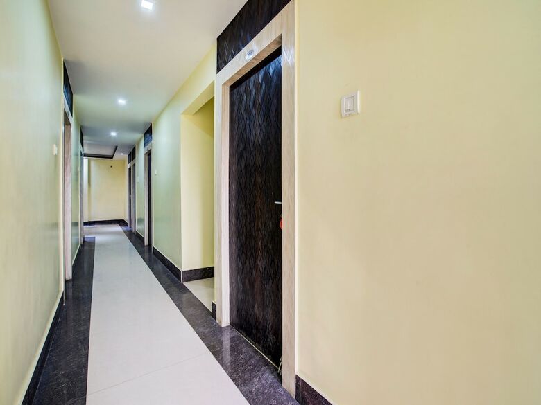 Oyo 26889 Hotel Shree Vishnu Regency