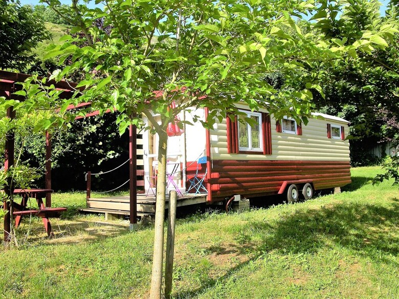 Cabana Les Roulottes La Fregiere
