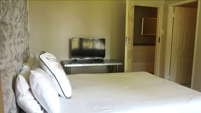 Hostal Umgwezi Lodge And Backpackers