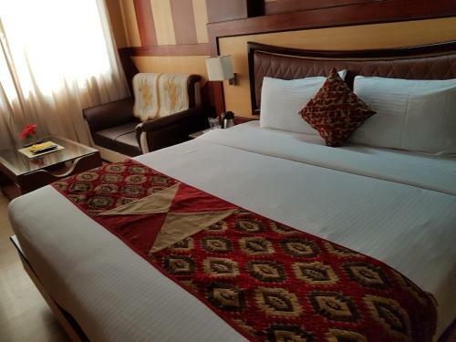 Hotel Ponmari Residencyy