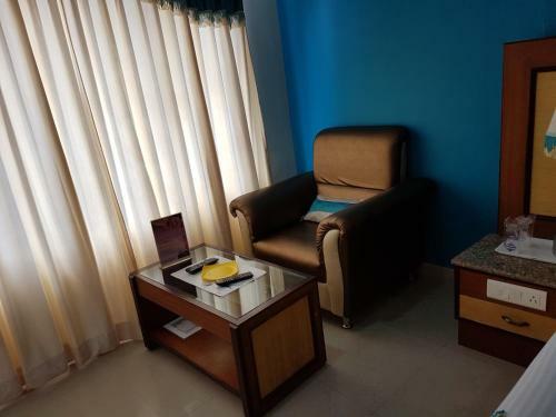 Hotel Ponmari Residencyy