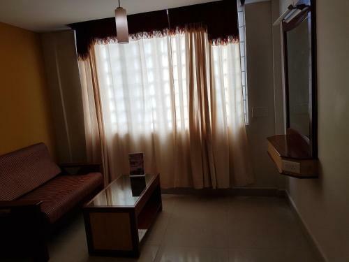 Hotel Ponmari Residencyy