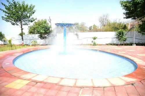Hotel River Touch Resort