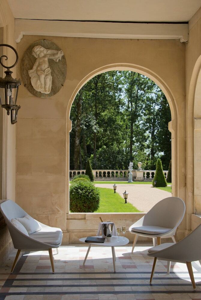 Hotel Alexandra Palace - Younan Collection