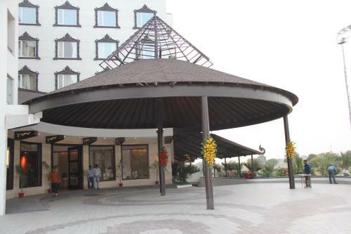 Hotel Rudraksh Club And Resorts