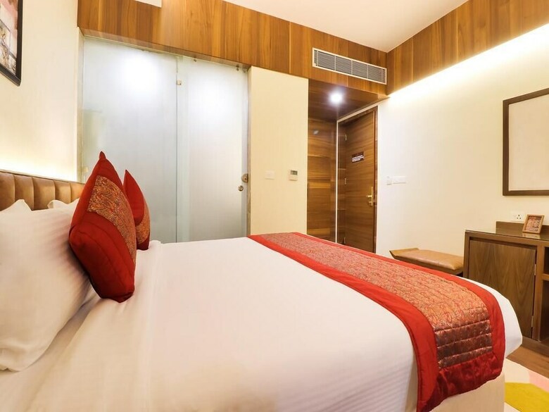 Hotel The Radiant Resort