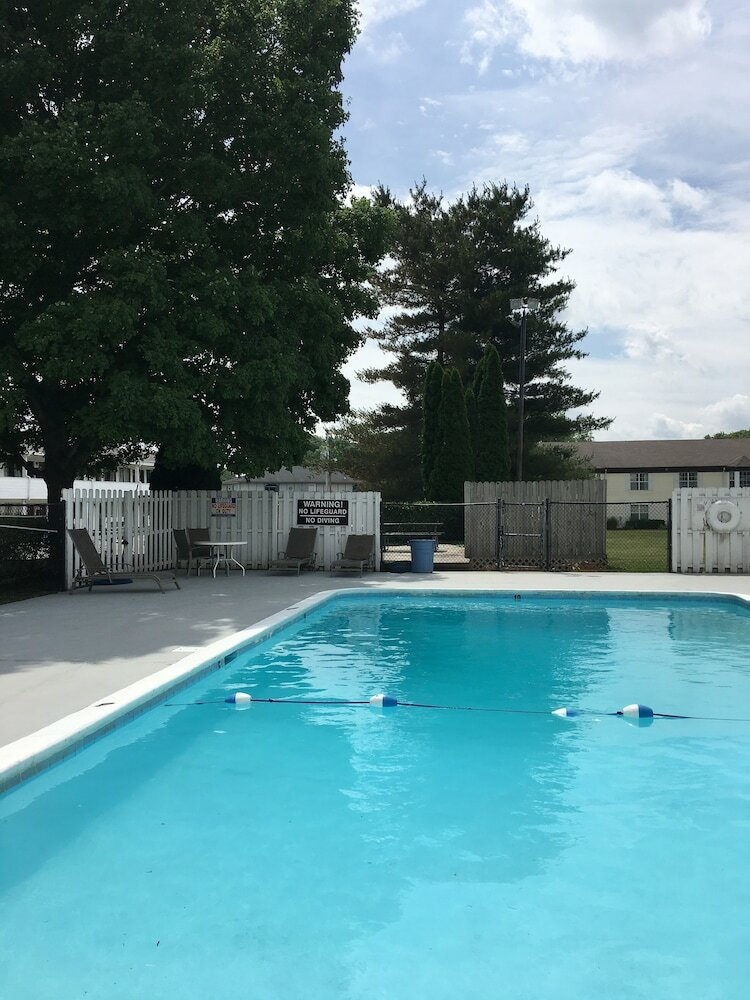 Aparthotel Ambassador Inn And Suites