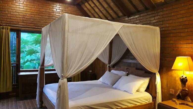 Bed & Breakfast Jatiwangi Villa