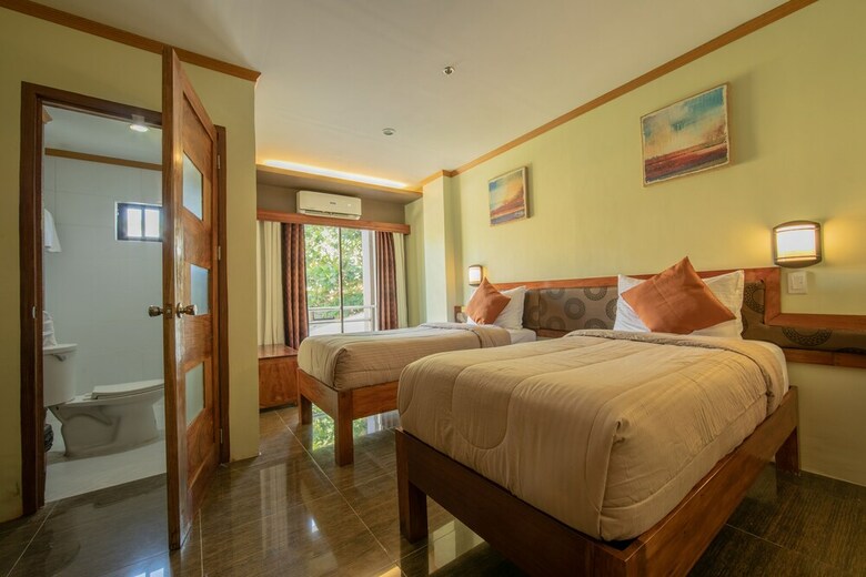 Rawis Resort Hotel