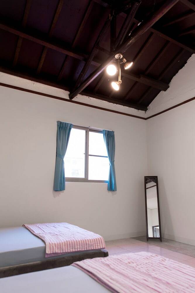 Hotel Zuo Military Village Inn