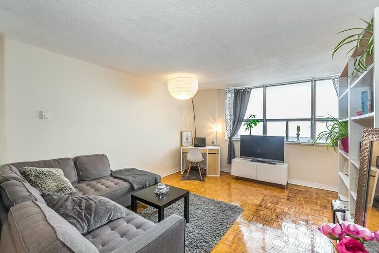 Apartamentos Downtown, Posh Penthouse, Walk Score 95