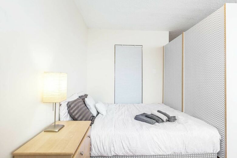 Apartamentos Downtown, Posh Penthouse, Walk Score 95