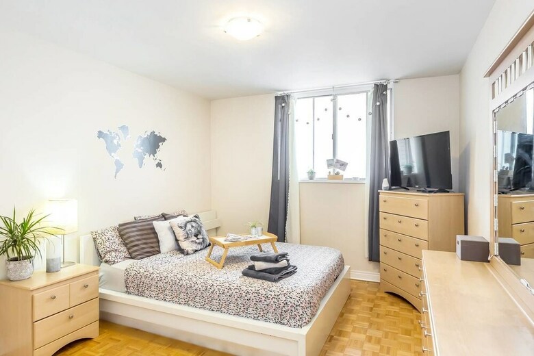 Apartamentos Downtown, Posh Penthouse, Walk Score 95