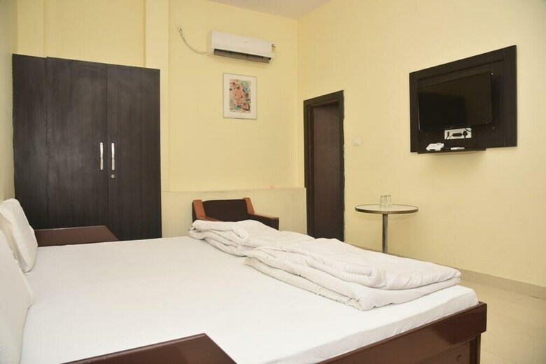 Man Singh Hotel And Resorts