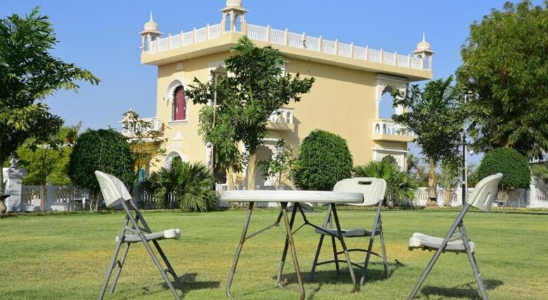 Man Singh Hotel And Resorts