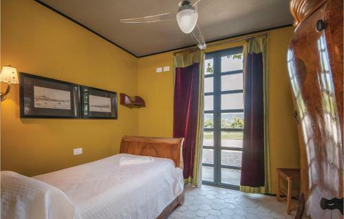 Seven-bedroom Holiday Home In Perugia