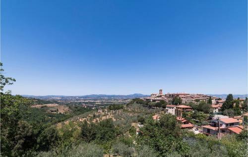 Seven-bedroom Holiday Home In Perugia