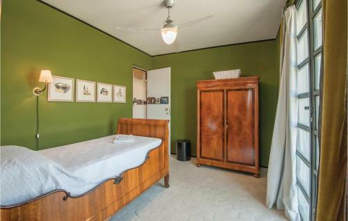 Seven-bedroom Holiday Home In Perugia