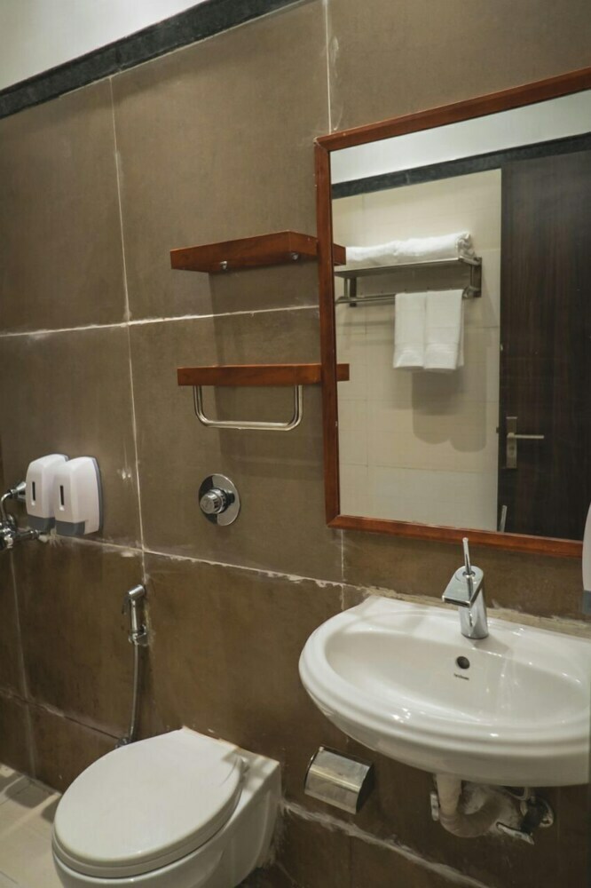 Apartamento Five Lotus Indo German Nature Cure Centre