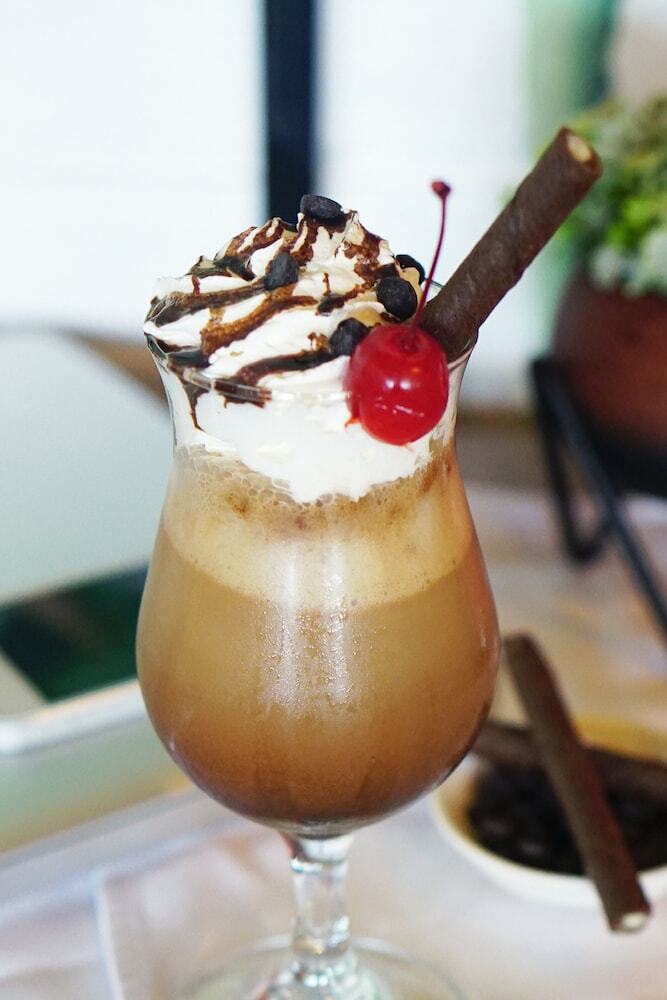 Avenzel Hotel & Convention Cibubur