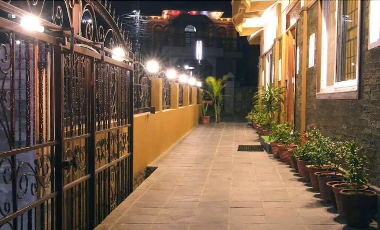 Hotel Basanta Inn