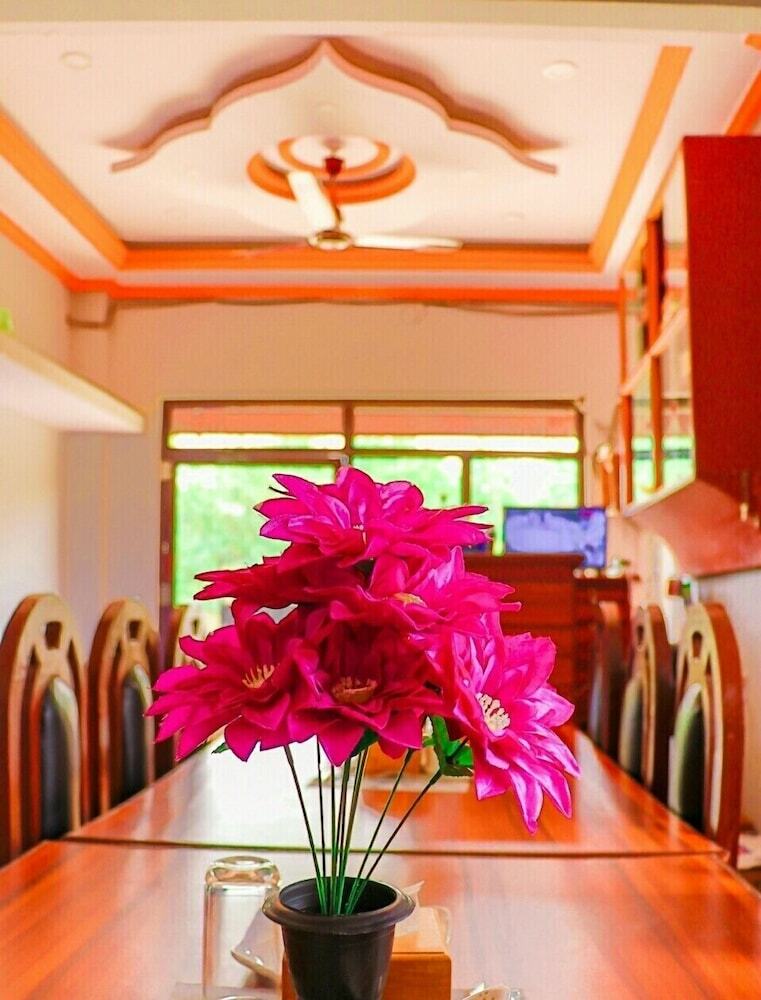 Hotel  Kailash In Lumbini