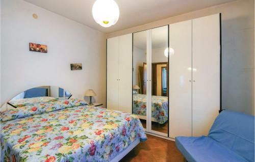 Three-bedroom Holiday Home In Montignoso -ms-