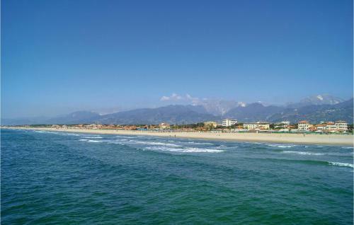 Three-bedroom Holiday Home In Montignoso -ms-