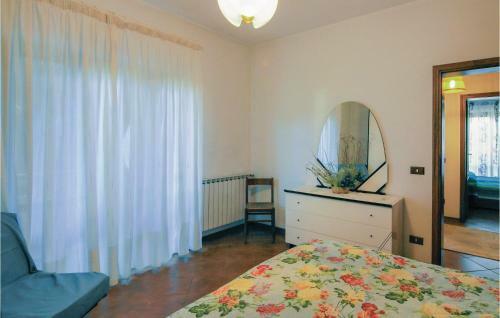 Three-bedroom Holiday Home In Montignoso -ms-