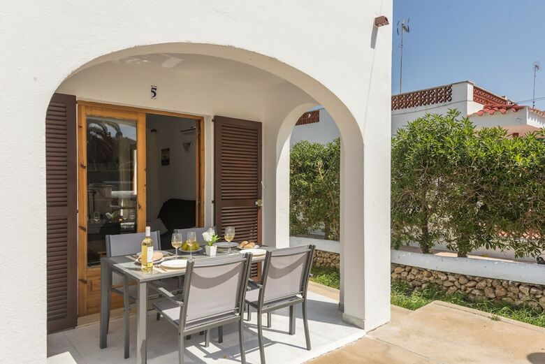 Apartamentos Menorca Palmeras