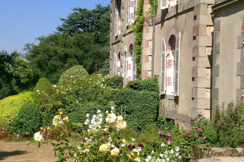 Proche Puy Du Fou - Roches Blanches