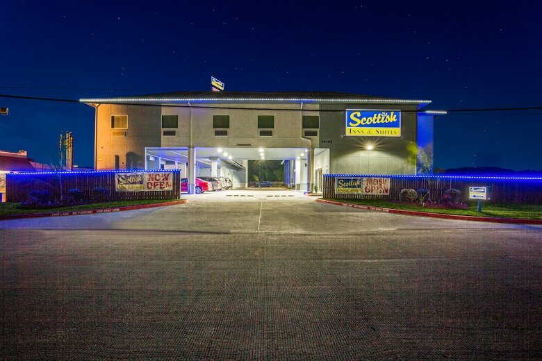 Hotel Scottish Inn & Suites