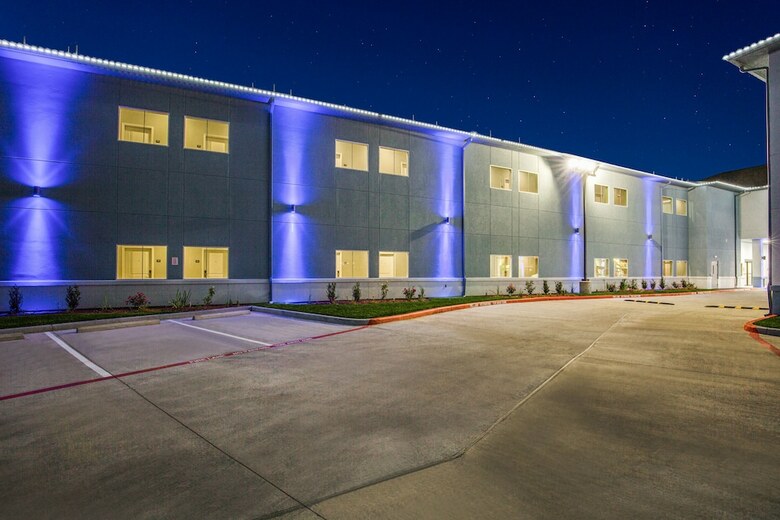 Hotel Scottish Inn & Suites