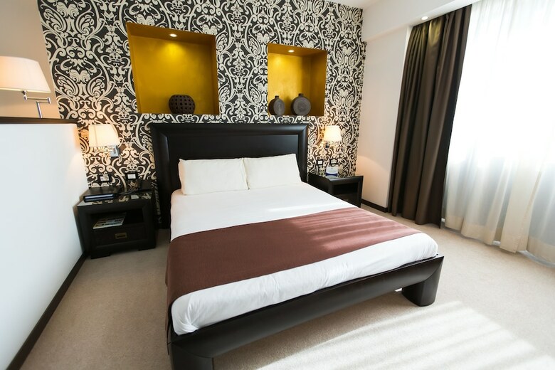 Mira Hotel